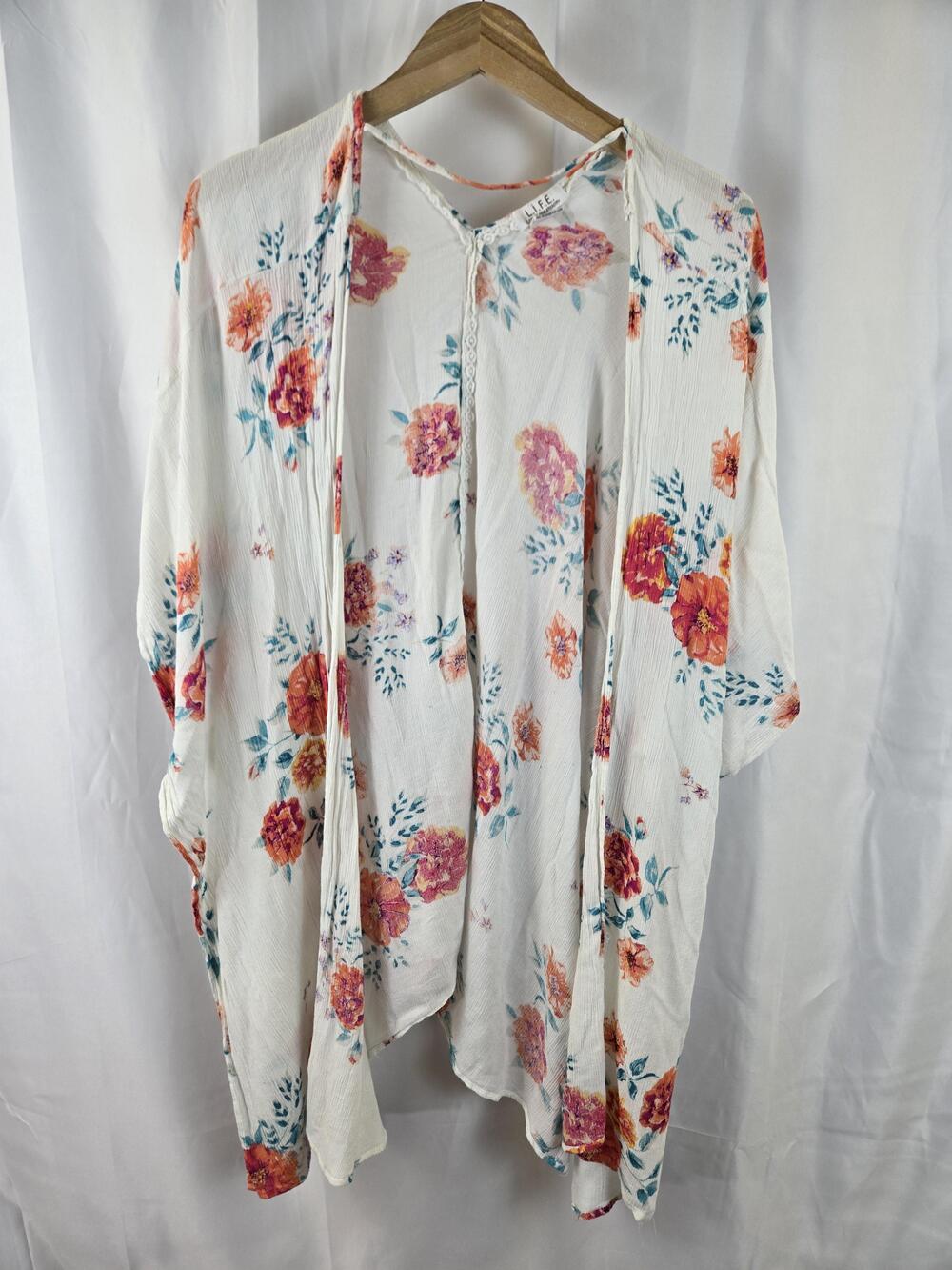 L.I.F.E. Kimono Top Womens 3X White Floral Boho 3/4 Sleeve Lightweight Rayon